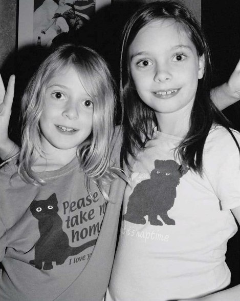 Charly Tomlinson and Paige Christensen, making the Goldfish Girls DJ duo